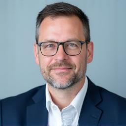 Portrait of Maximilian Brandt, Senior Project Manager at Alpine Wegebau GmbH